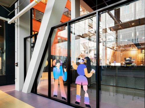 Iwaarden, Iwaarden Interior, Glasdecoratie, Windowgraphics, Glasfolie, Glasfolie met print, Transparante glasfolie, print op glas,