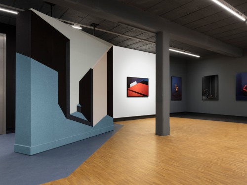 artwork bordjes voor in museum, expositions, exhibits, signage inrichting van tentoonstellingen Fotomuseum Den Haag