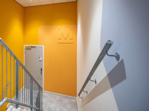 Iwaarden, moba, duurzame wandbekleding, pet-vilt, akoestische wand, akoestische wandbekleding, ontwerp kantoor, pet-vilt op maat, interieurontwerp, kantoorinrichting, projectinrichting, 