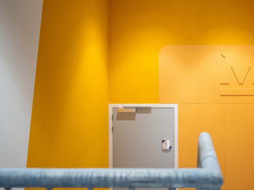 Iwaarden, moba, duurzame wandbekleding, pet-vilt, akoestische wand, akoestische wandbekleding, ontwerp kantoor, pet-vilt op maat, interieurontwerp, kantoorinrichting, projectinrichting, 