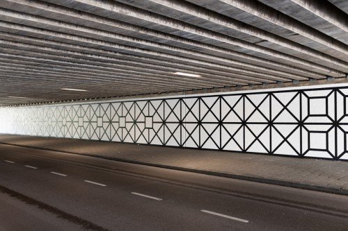 Tunnel tussen Overschiestraat – Luchtvaartstraat in Amsterdam verandert in kunstwerk met muurschildering Aam Solleveld, artwork, mural