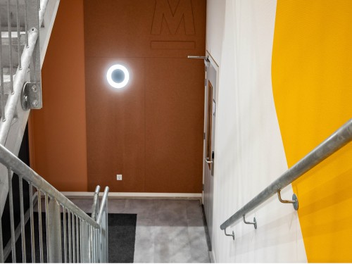 Iwaarden, moba, duurzame wandbekleding, pet-vilt, akoestische wand, akoestische wandbekleding, ontwerp kantoor, pet-vilt op maat, interieurontwerp, kantoorinrichting, projectinrichting, 