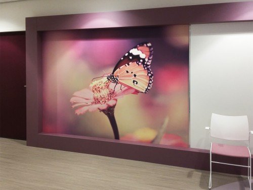 Iwaarden interior - seamless wallpaper - wandbekleding - wallcovering met print op naadloos behang zorgt voor sfeer in bedrijf, school, hotel of kantoor