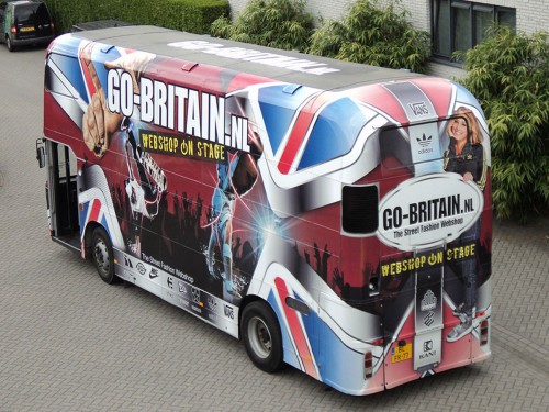 Autobelettering - Carwrapping van bus Britain door de hele bus in te pakken met een full-colour print