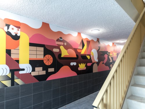 Kunstwerk van illustrator Levi Jacobs uitgevoerd als mural in groot formaat printe op de wanden van appartementengebouw, xl printing