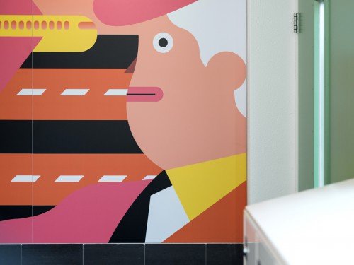 Kunstwerk van illustrator Levi Jacobs uitgevoerd als mural in groot formaat printe op de wanden van appartementengebouw, xl printing
