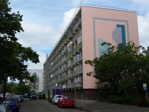 Kunstwerken op flats Haarlem, uitgevoerd door iwaarden, muurschilderingen, artwork, mural