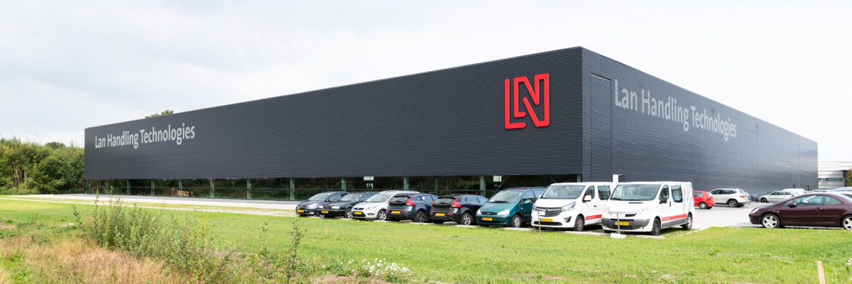 exterior signage, totem signs, signing, window graphics, milling logos, textile frames and visuals for LAN Handling Technologiesxtielframes en visuals voor LAN Handling Technologies