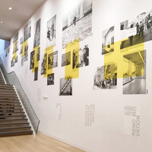 Wandbekleding - collage van behang op wand - Stedelijk Base - Stedelijk Museum Amsterdam